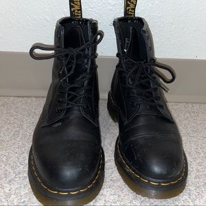 1460 Slip Resistant DOC MARTENS
